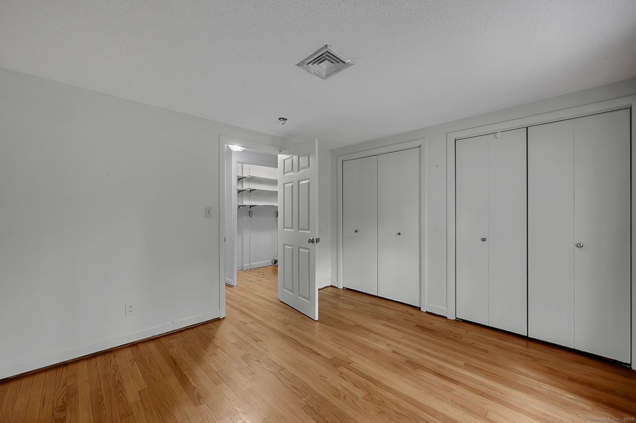 23 Loeffler Road Bloomfield CT 06002