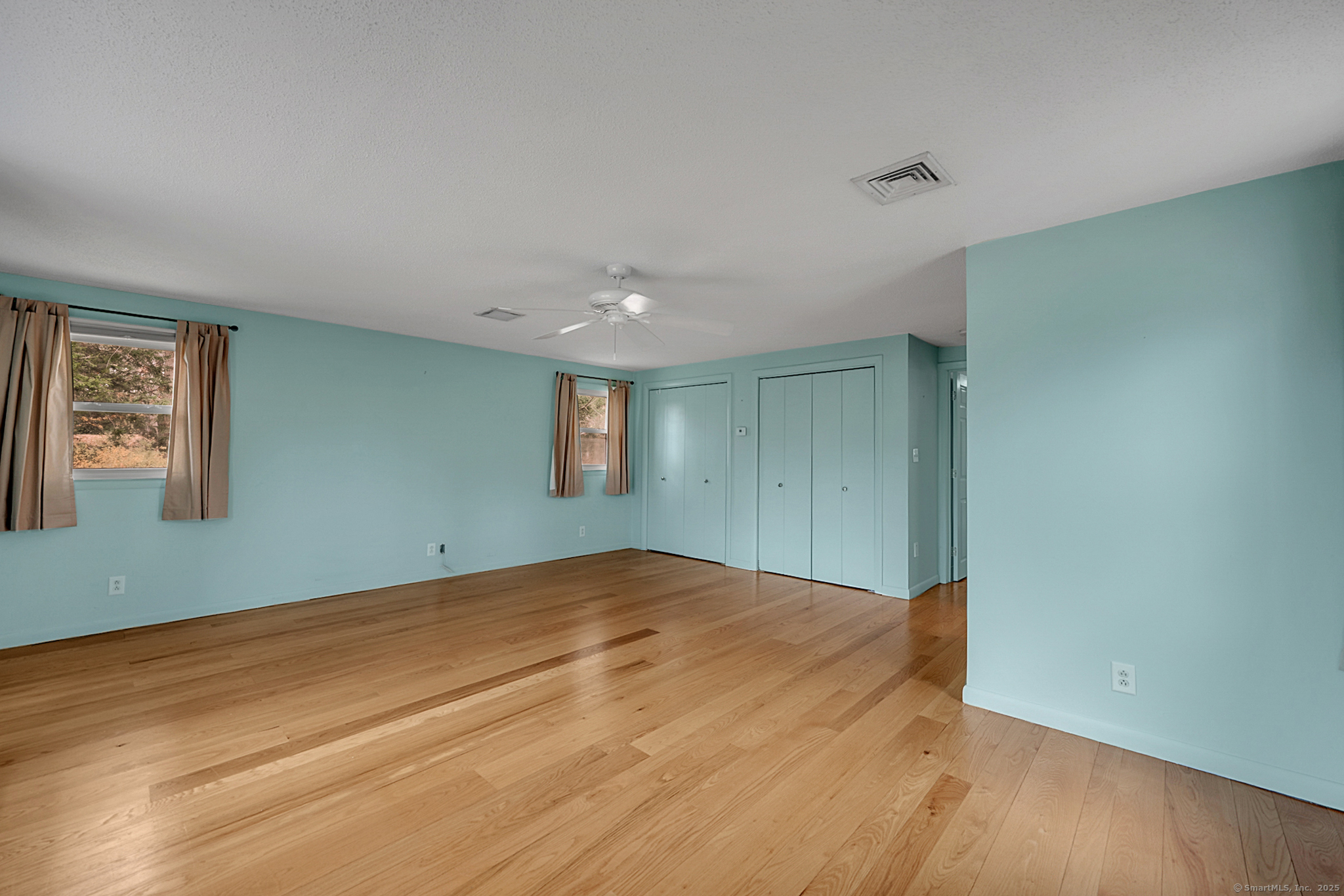 23 Loeffler Road Bloomfield CT 06002