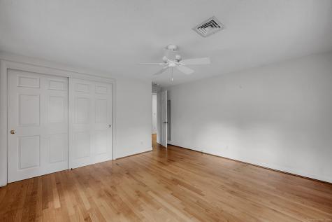 23 Loeffler Road Bloomfield CT 06002