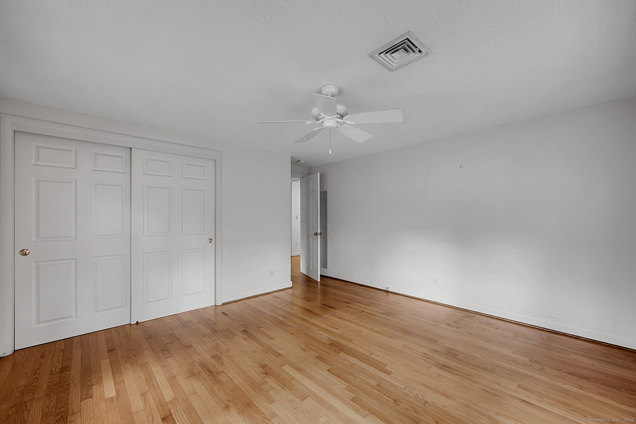 23 Loeffler Road Bloomfield CT 06002