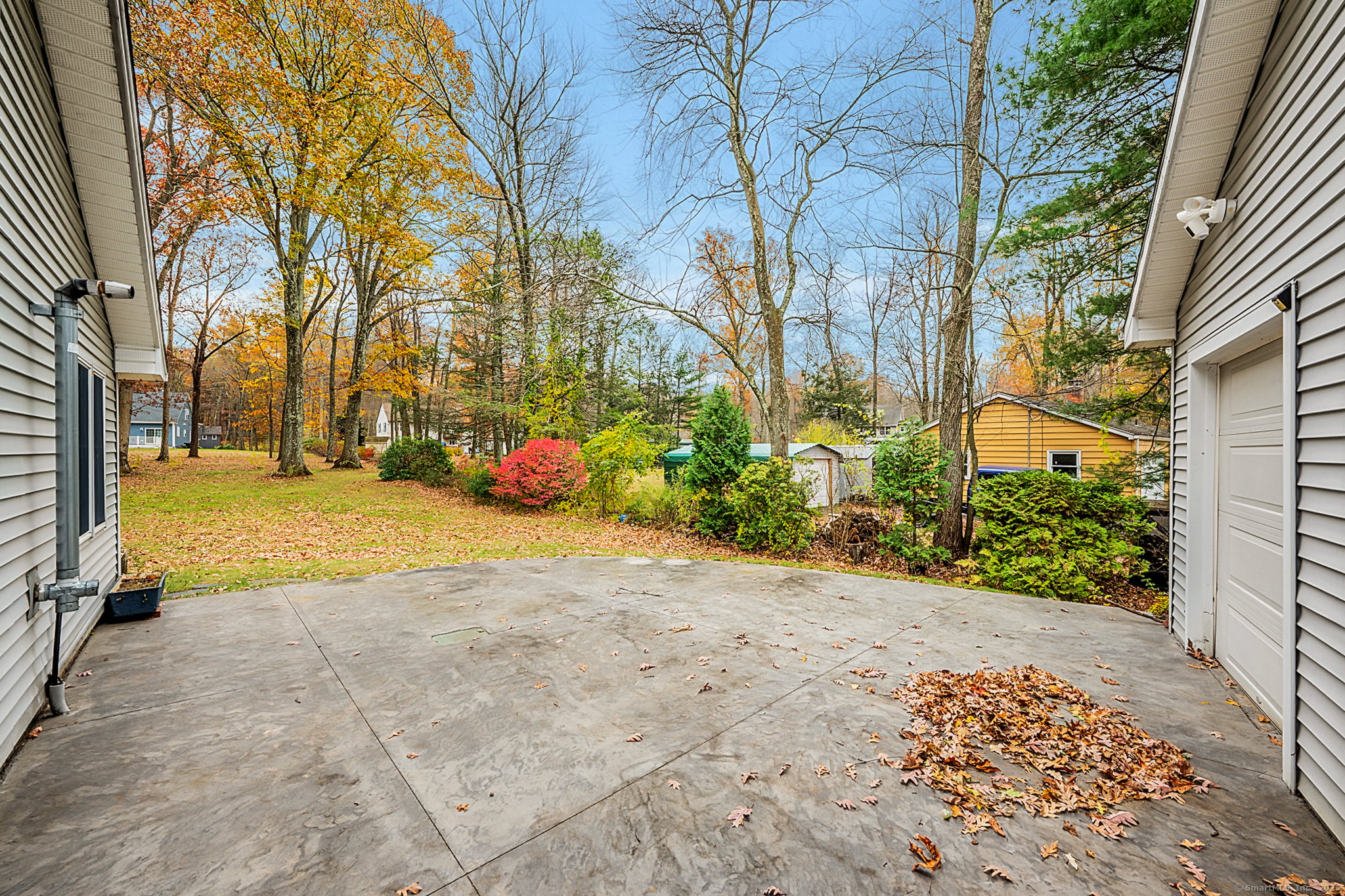 23 Loeffler Road Bloomfield CT 06002