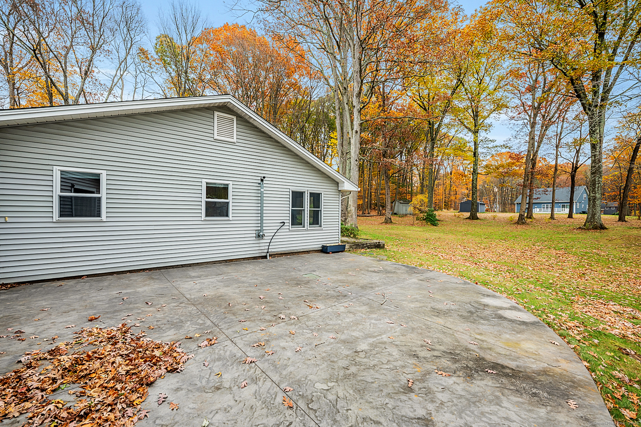 23 Loeffler Road Bloomfield CT 06002