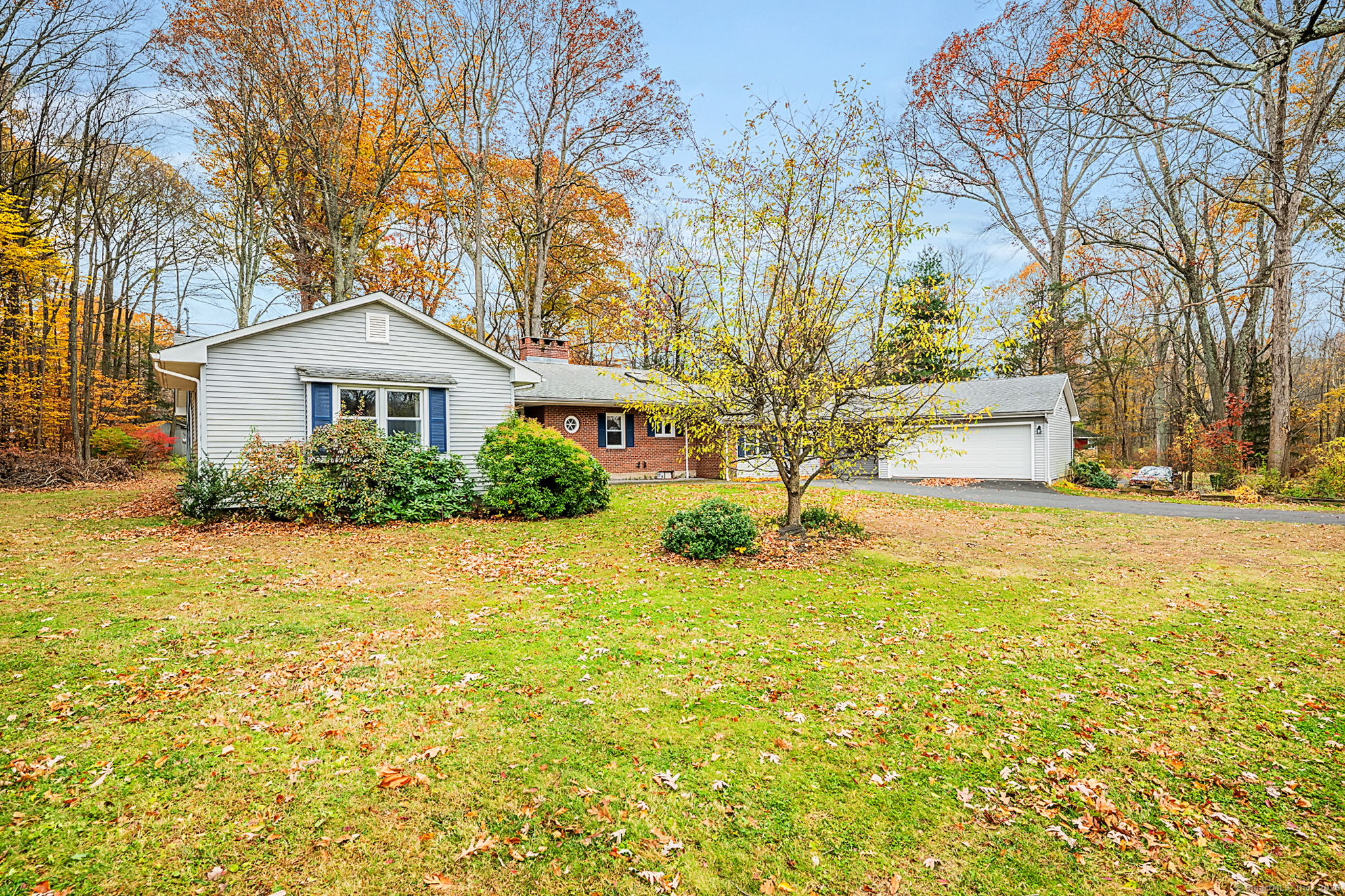 23 Loeffler Road Bloomfield CT 06002