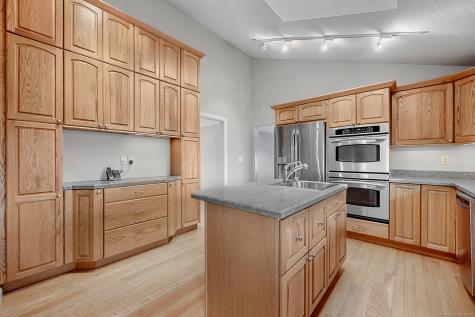 23 Loeffler Road Bloomfield CT 06002