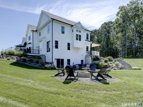 108 Daniel Trace Burlington CT 06013