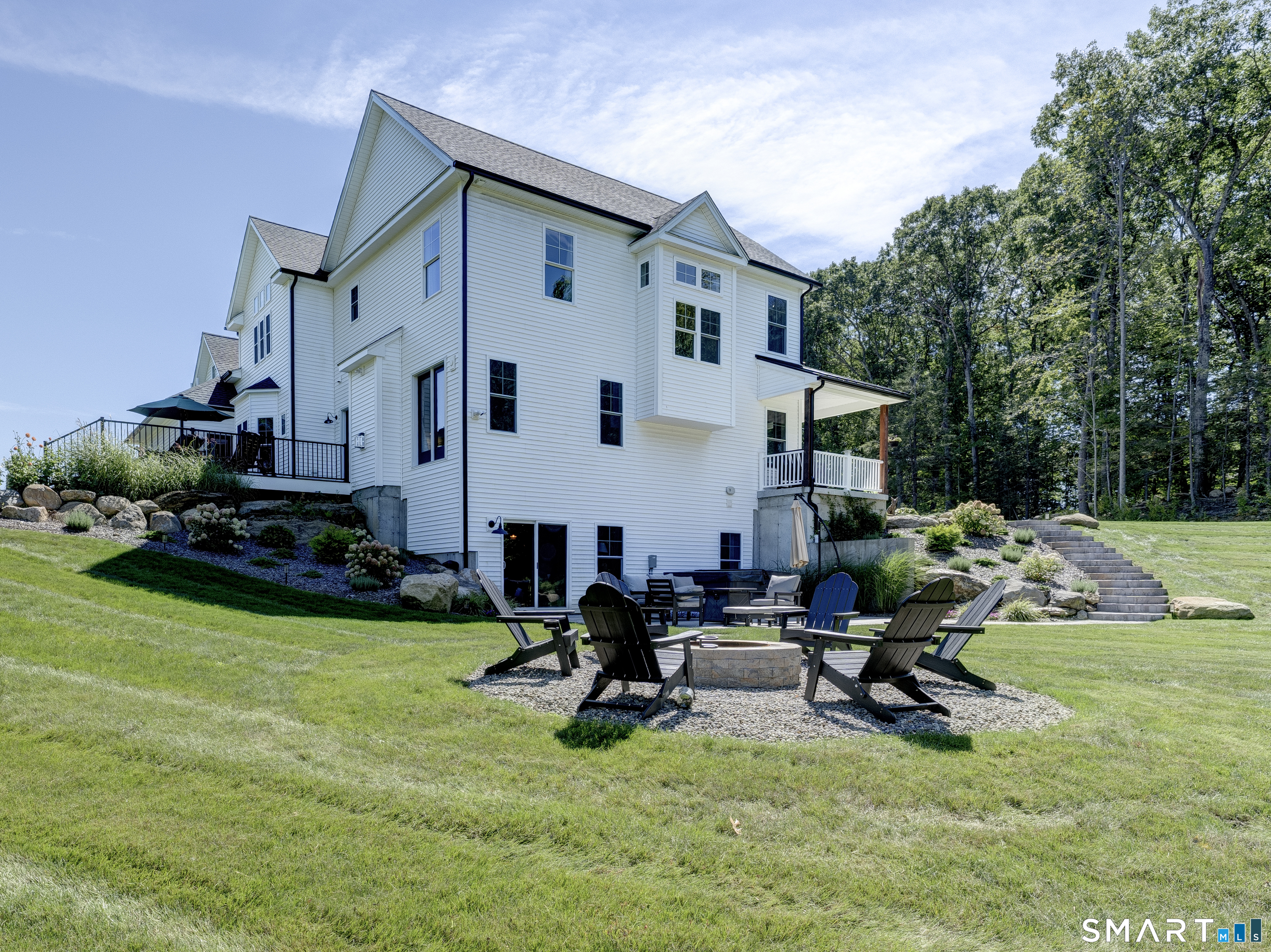 108 Daniel Trace Burlington CT 06013
