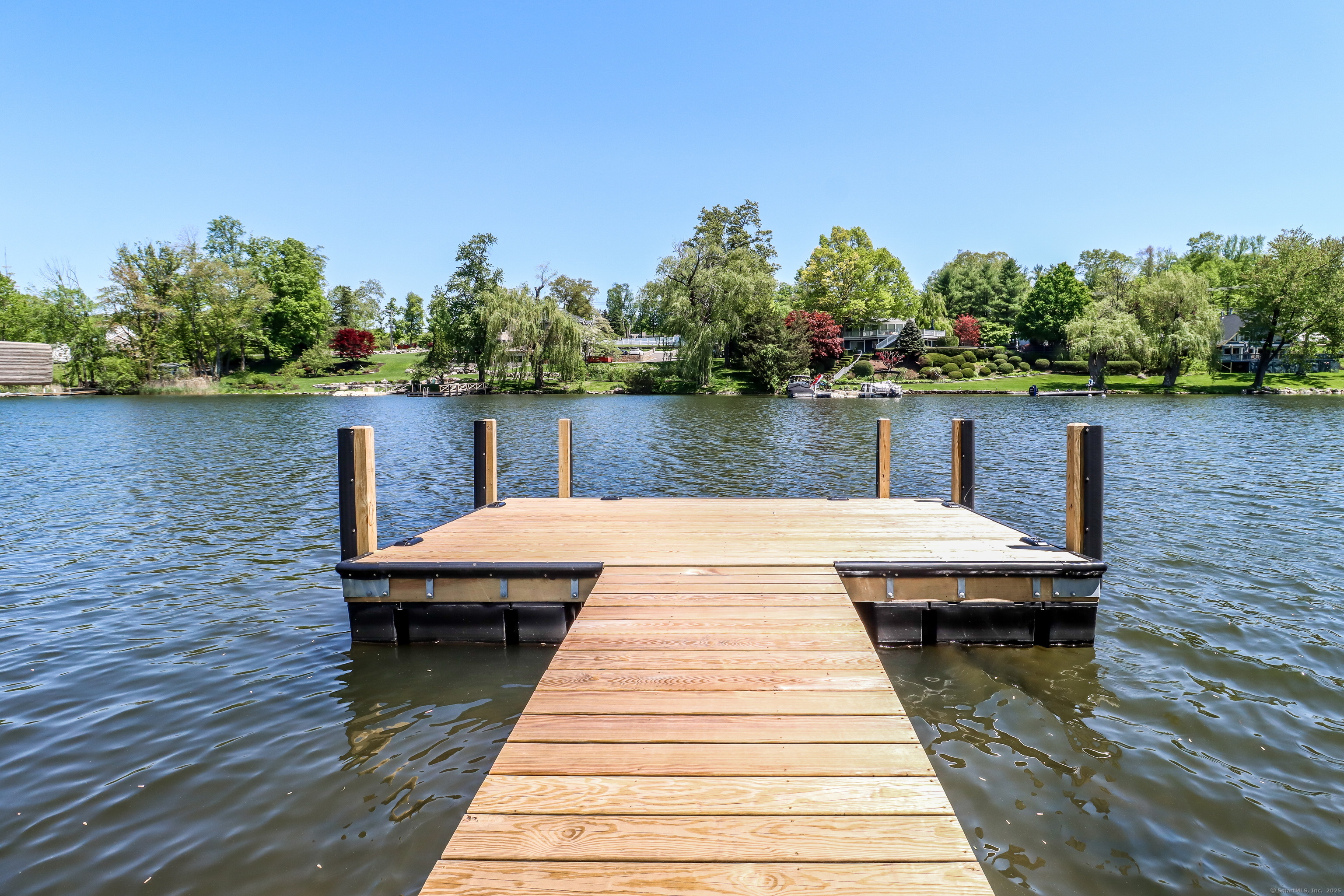 38 North Lake Shore Drive Brookfield CT 06804
