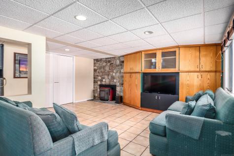 38 North Lake Shore Drive Brookfield CT 06804