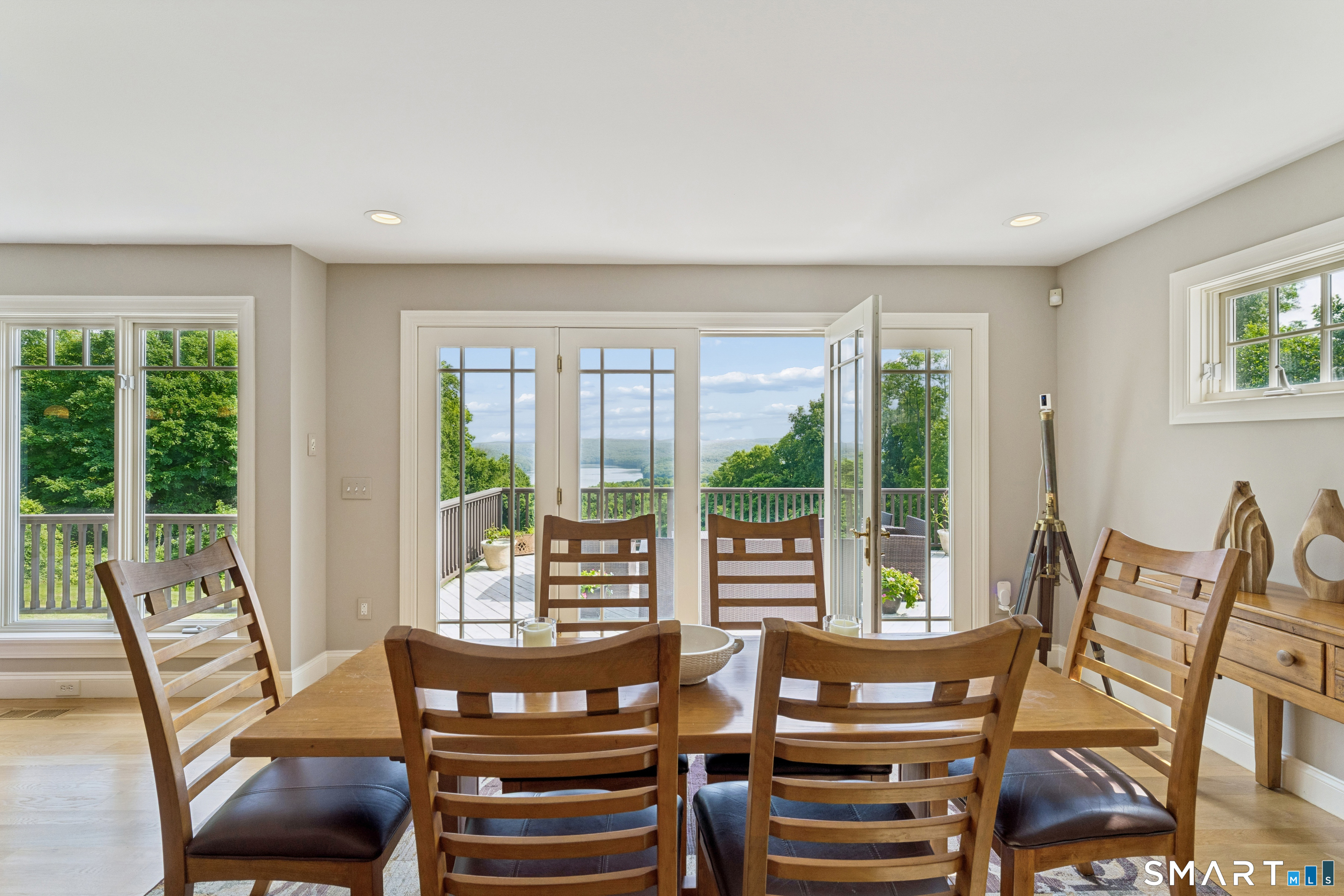 8 Horseshoe Ridge Road Newtown CT 06482