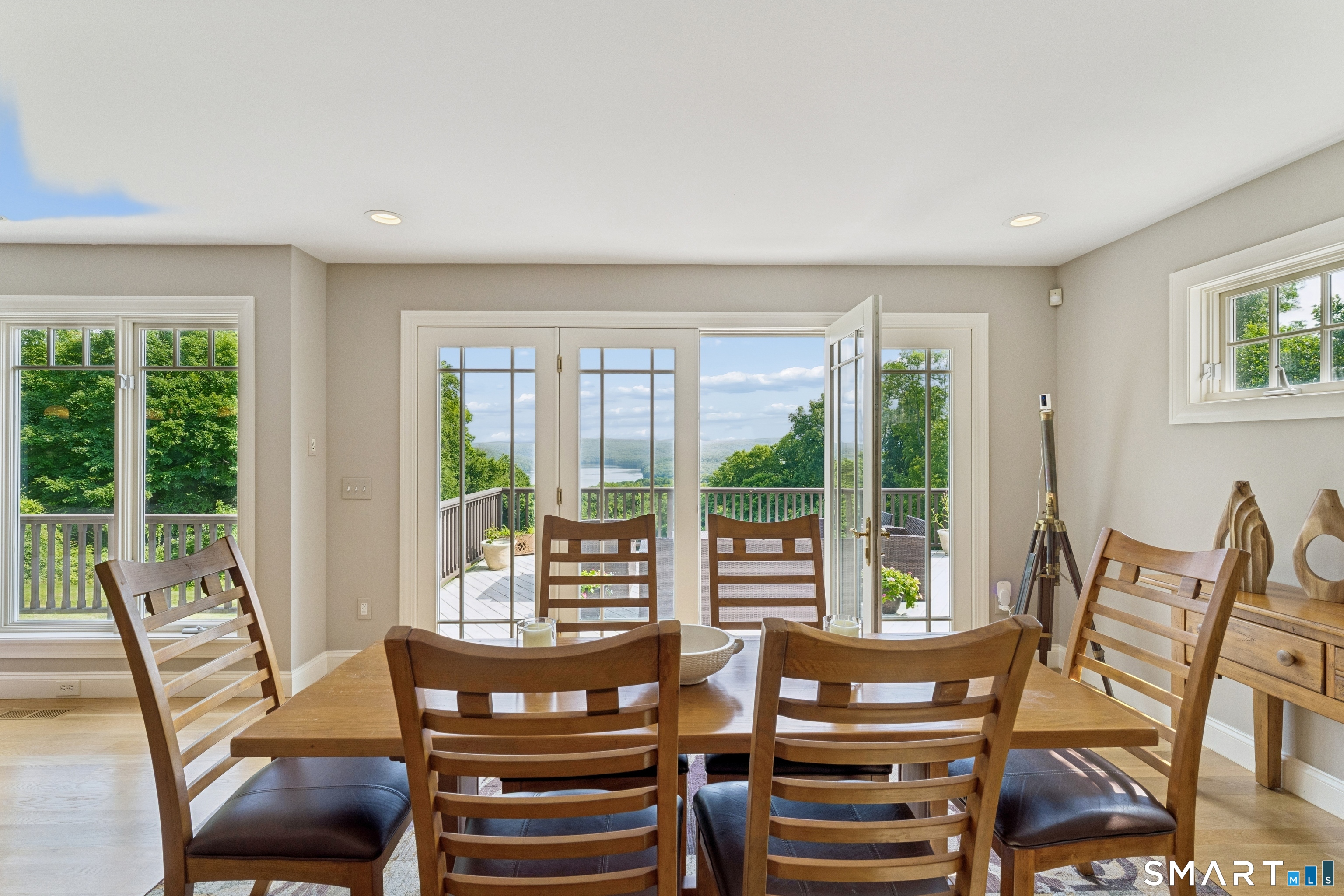 8 Horseshoe Ridge Road Newtown CT 06482