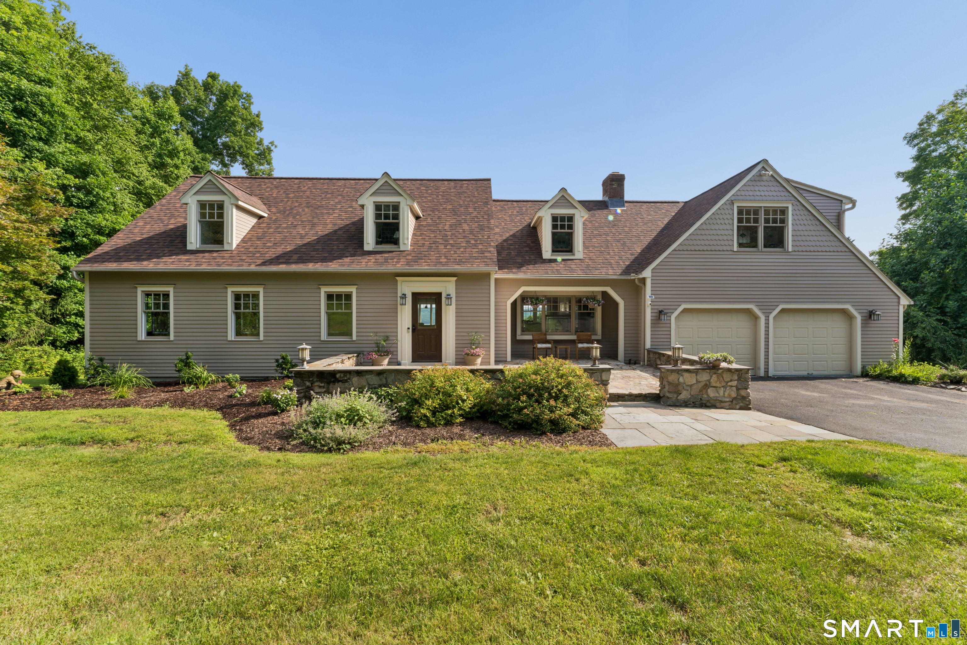 8 Horseshoe Ridge Road Newtown CT 06482