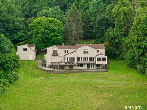8 Horseshoe Ridge Road Newtown CT 06482