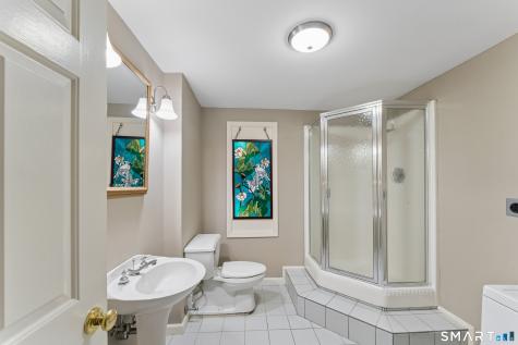 8 Horseshoe Ridge Road Newtown CT 06482