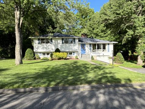 2 Northwood Drive Middlebury CT 06762