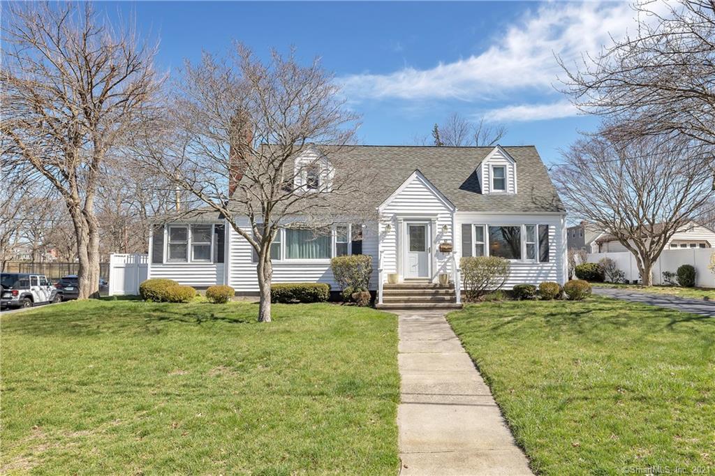10 Glendale Road Stratford CT 06614