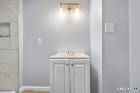 6 Lee Avenue Norwich CT 06360