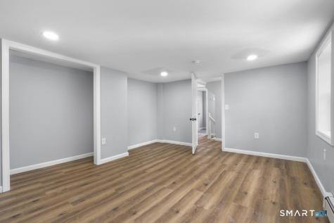 6 Lee Avenue Norwich CT 06360