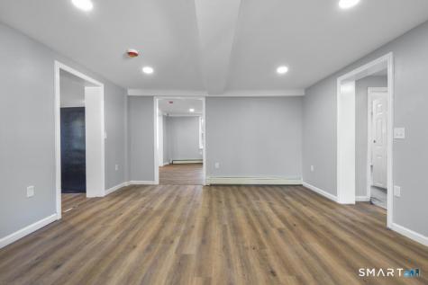 6 Lee Avenue Norwich CT 06360