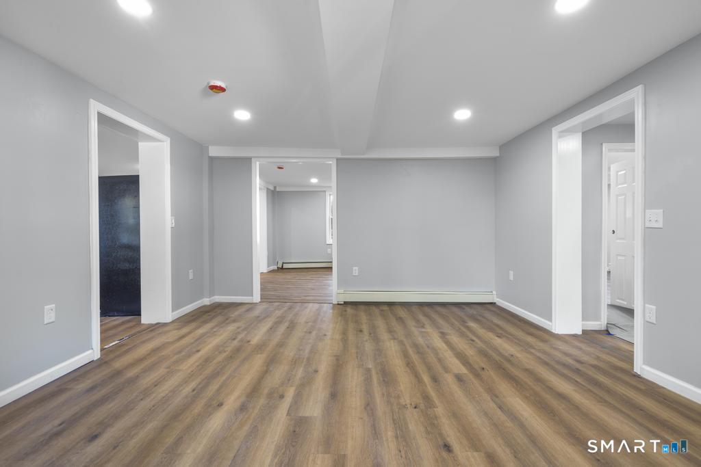 6 Lee Avenue Norwich CT 06360