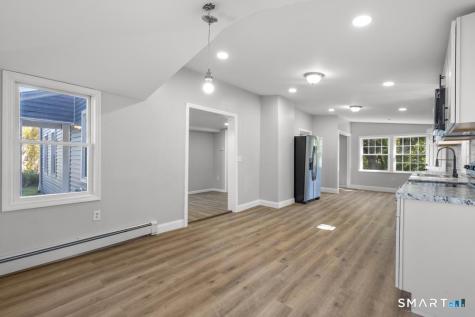 6 Lee Avenue Norwich CT 06360