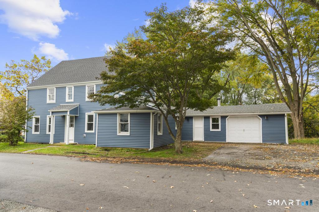 6 Lee Avenue Norwich CT 06360