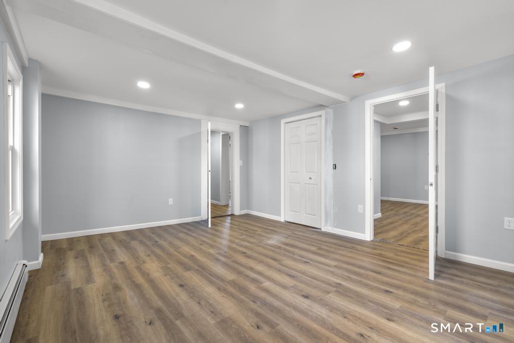 6 Lee Avenue Norwich CT 06360
