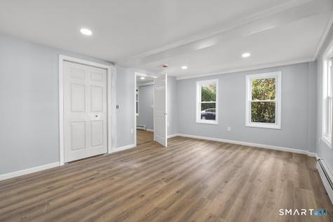 6 Lee Avenue Norwich CT 06360