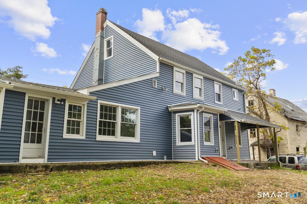 6 Lee Avenue Norwich CT 06360