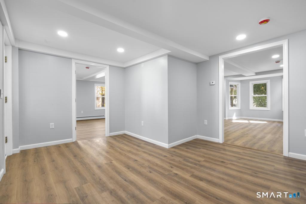 6 Lee Avenue Norwich CT 06360