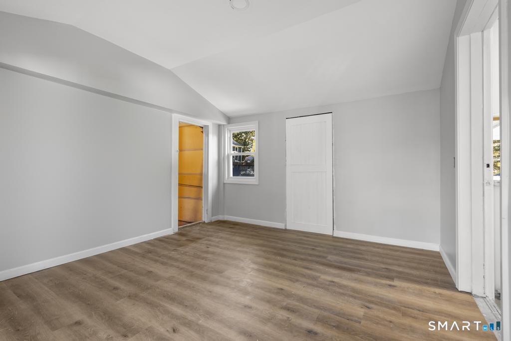 6 Lee Avenue Norwich CT 06360