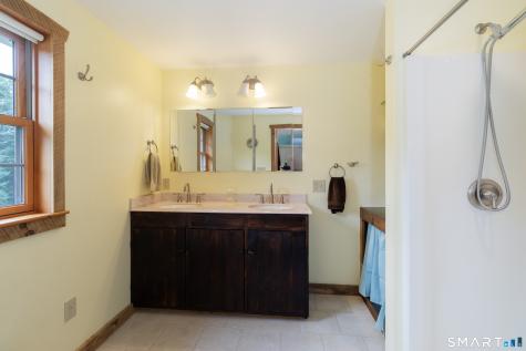13 Woodridge Drive Barkhamsted CT 06063