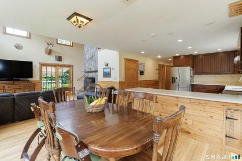 13 Woodridge Drive Barkhamsted CT 06063