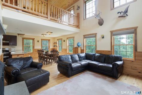 13 Woodridge Drive Barkhamsted CT 06063