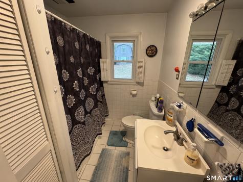 90 Larchmont Avenue Waterbury CT 06708