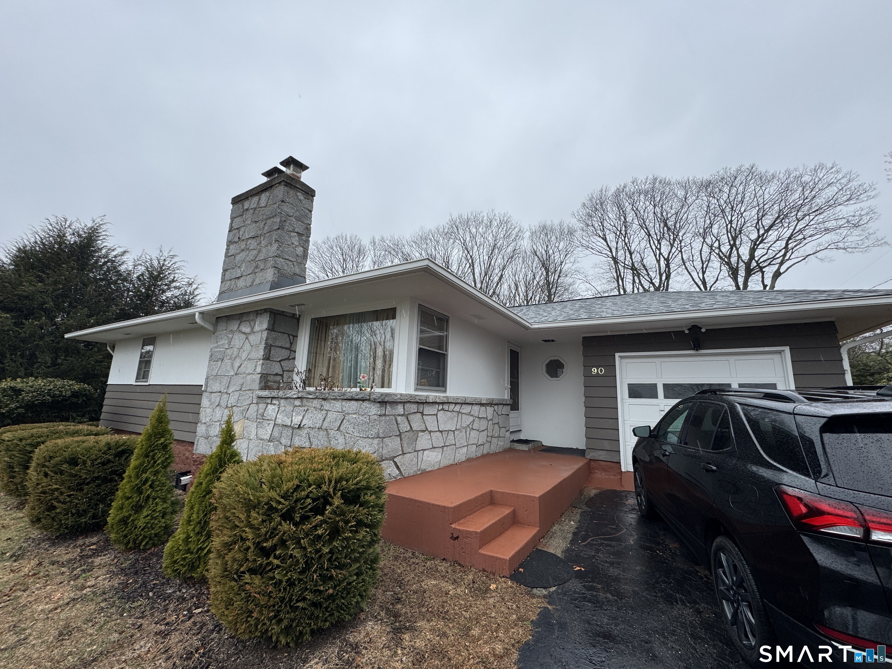 90 Larchmont Avenue Waterbury CT 06708