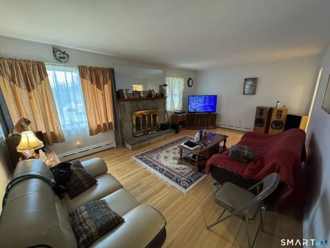90 Larchmont Avenue Waterbury CT 06708