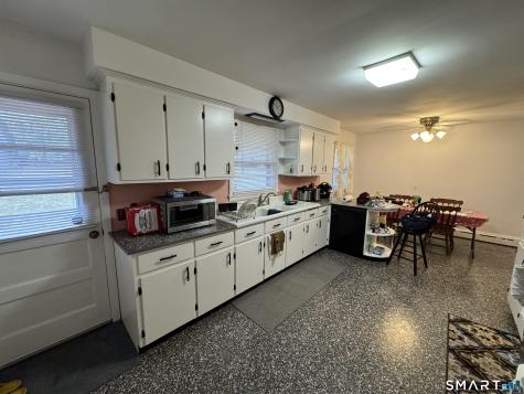 90 Larchmont Avenue Waterbury CT 06708