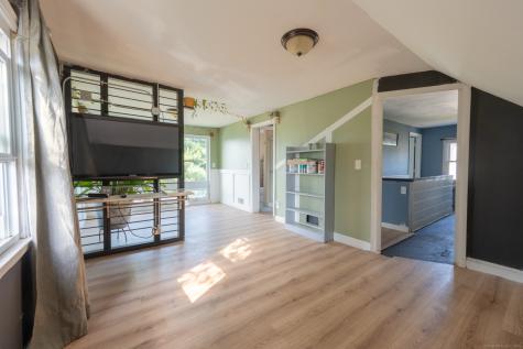 102 Vista Drive East Haven CT 06512