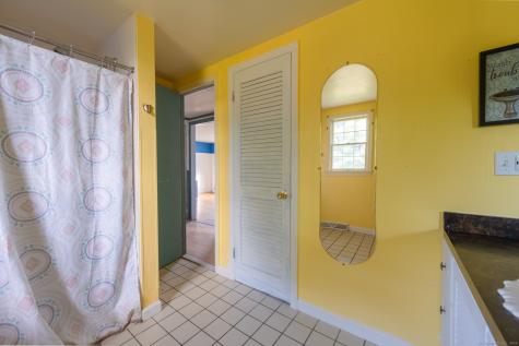 102 Vista Drive East Haven CT 06512