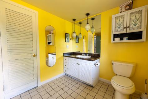 102 Vista Drive East Haven CT 06512