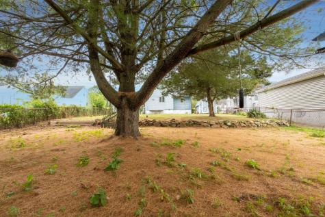 102 Vista Drive East Haven CT 06512