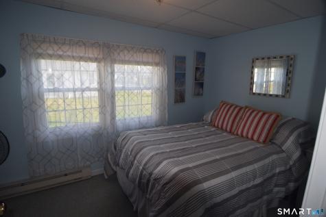 10 Hartford Avenue Old Lyme CT 06371
