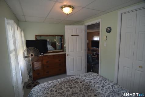 10 Hartford Avenue Old Lyme CT 06371