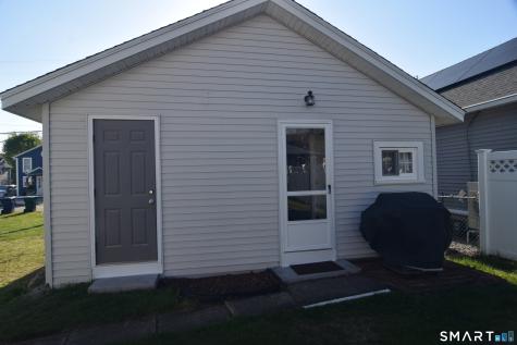 10 Hartford Avenue Old Lyme CT 06371