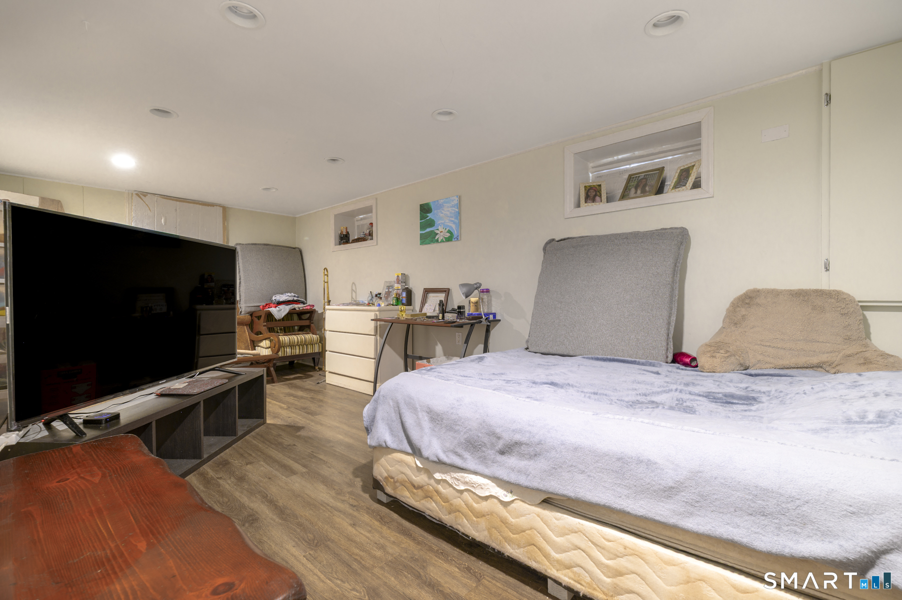 216 Sterling Street Fairfield CT 06825