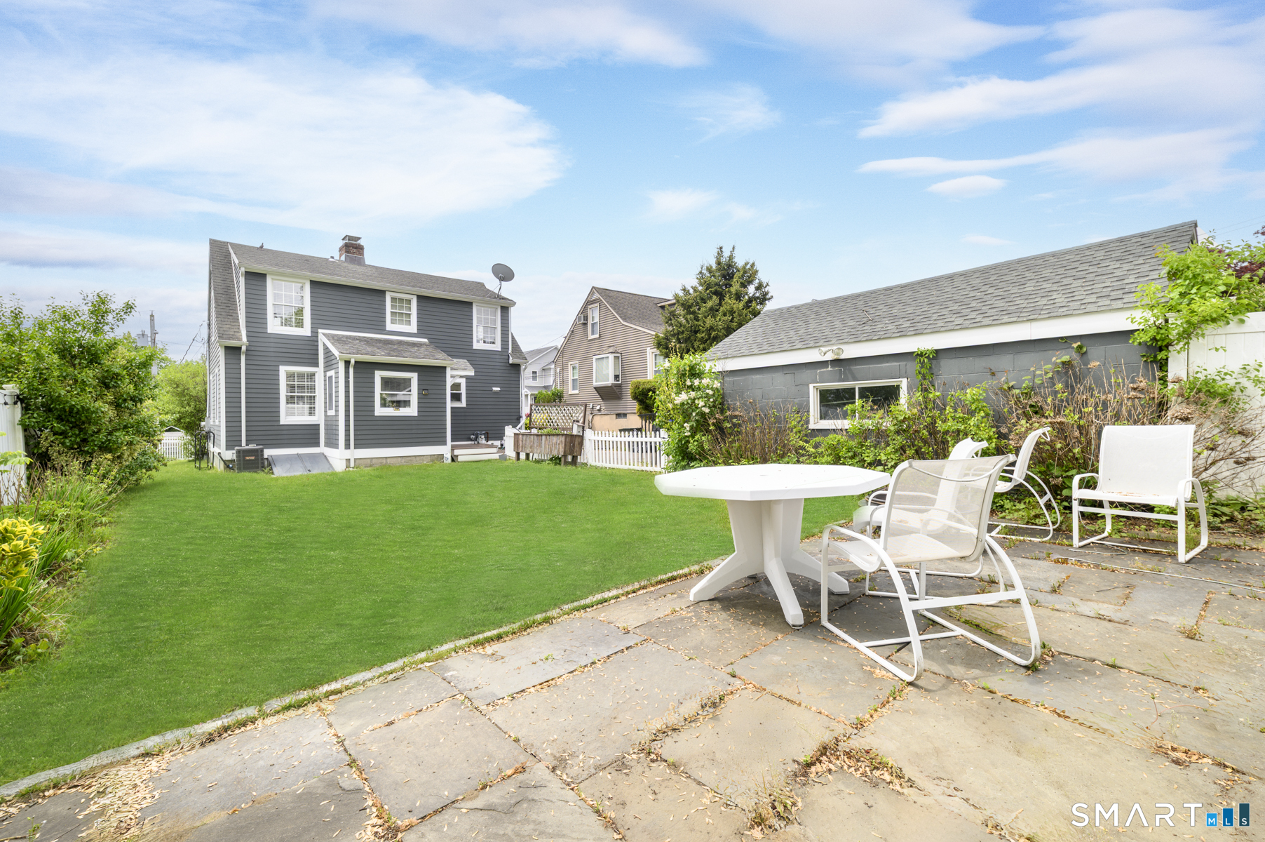 216 Sterling Street Fairfield CT 06825