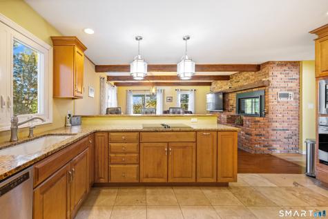 256 Nob Hill Road Cheshire CT 06410