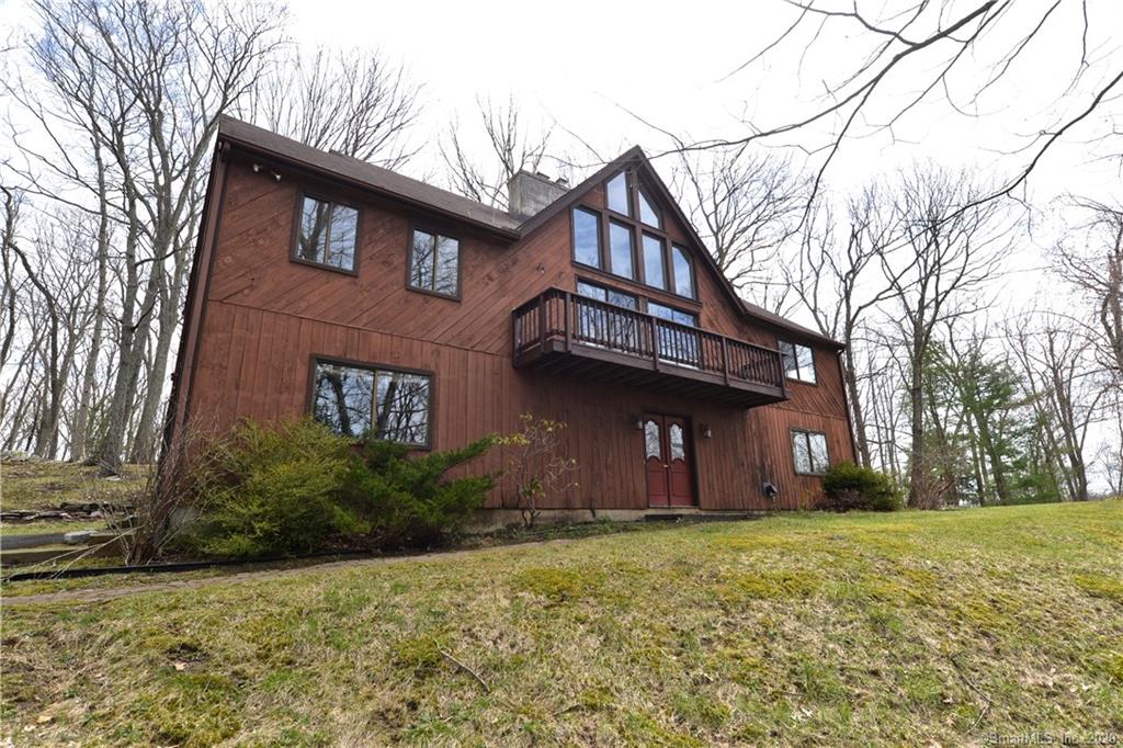 27 Arapaho Road Brookfield CT 06804