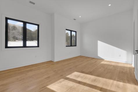 3 Cobtail Way Simsbury CT 06070