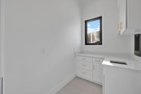 3 Cobtail Way Simsbury CT 06070